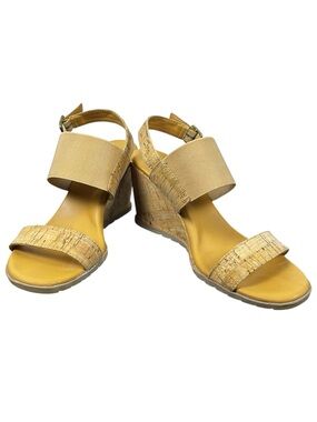 Kork's - Strappy Cork Wedge
Sandals /Size 8M